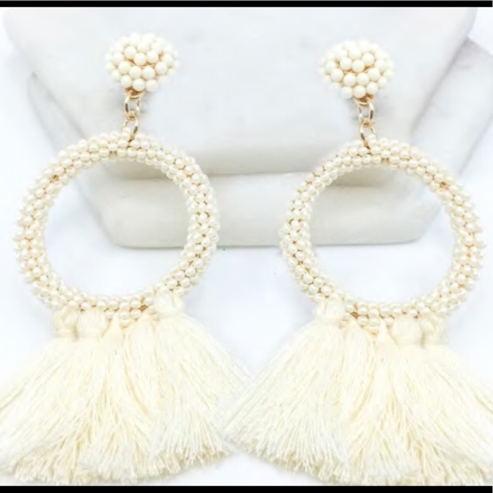 Tassel Cream earrings